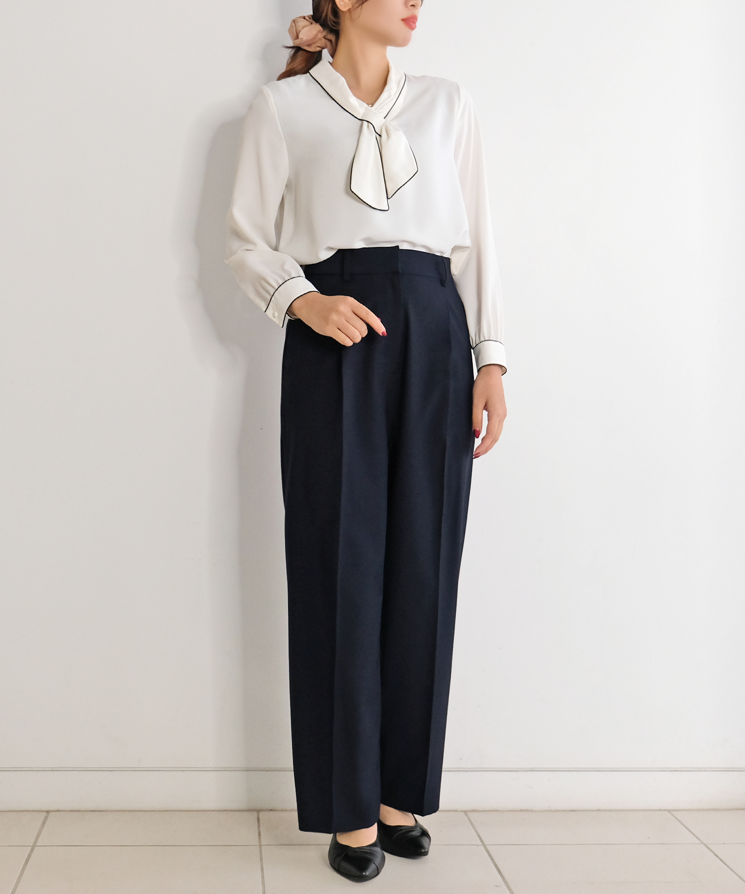 ダブルジャケットとストレートパンツ 画像3